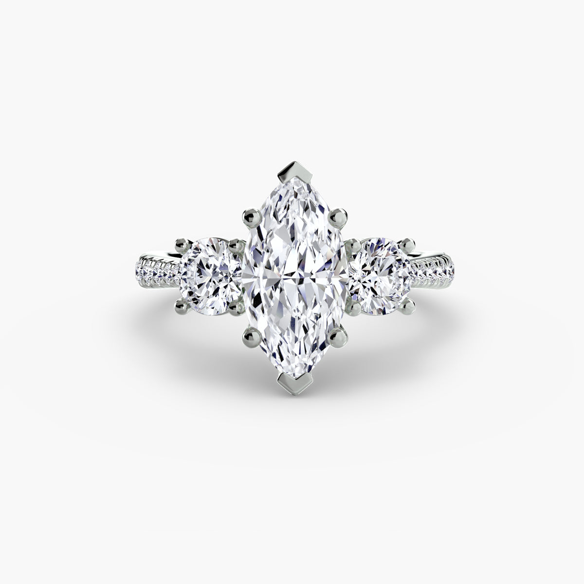 Bague Trois Pierres avec Anneau Pavé