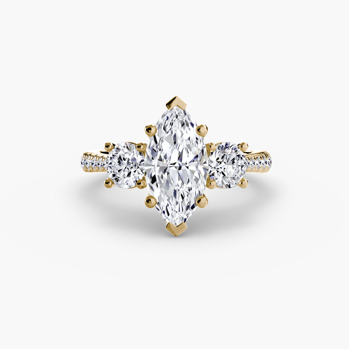 Bague Trois Pierres avec Anneau Pavé