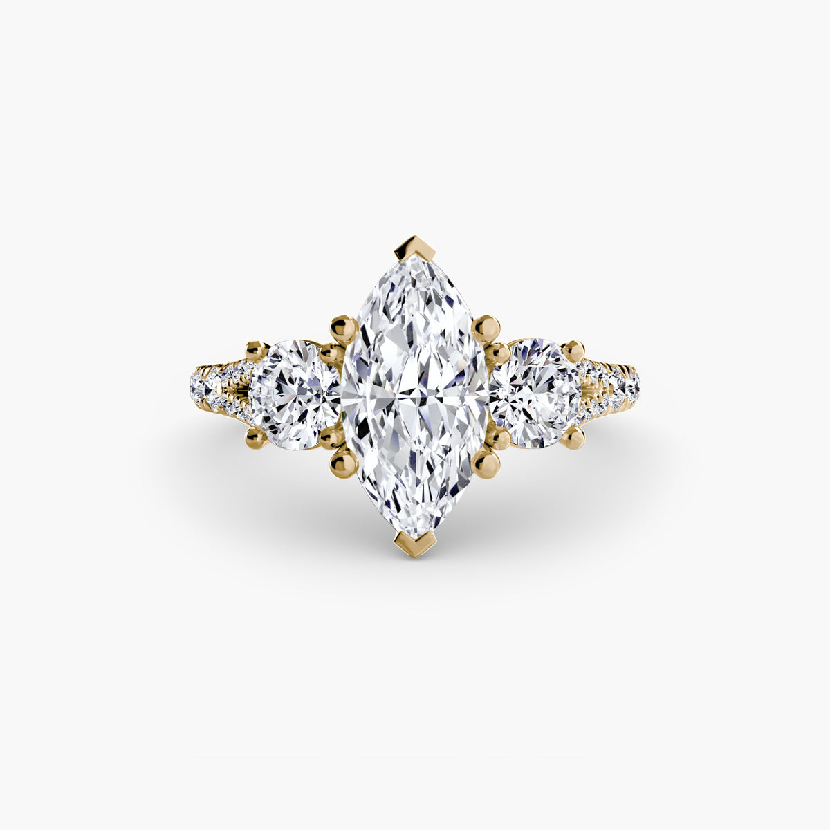 Bague Trois Pierres avec Anneau Pavé (Modèle 3)