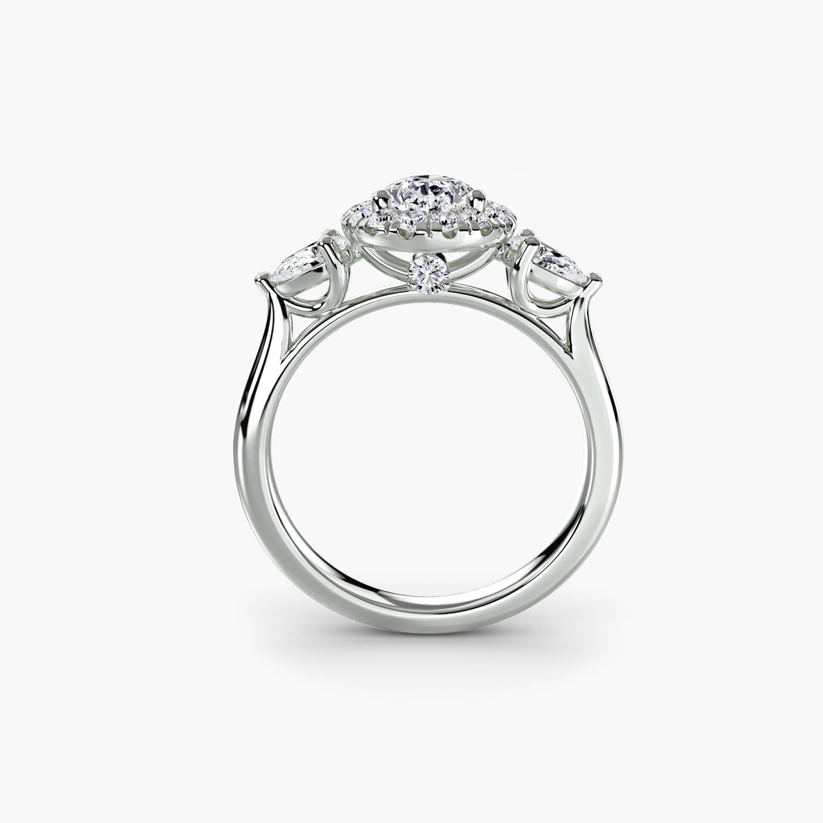 Bague Trois Pierres avec Halo