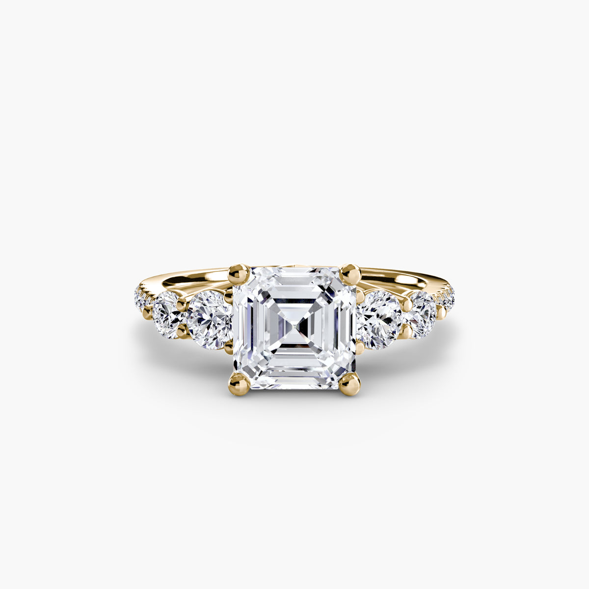 Bague Cinq Pierres avec Anneau Pavé