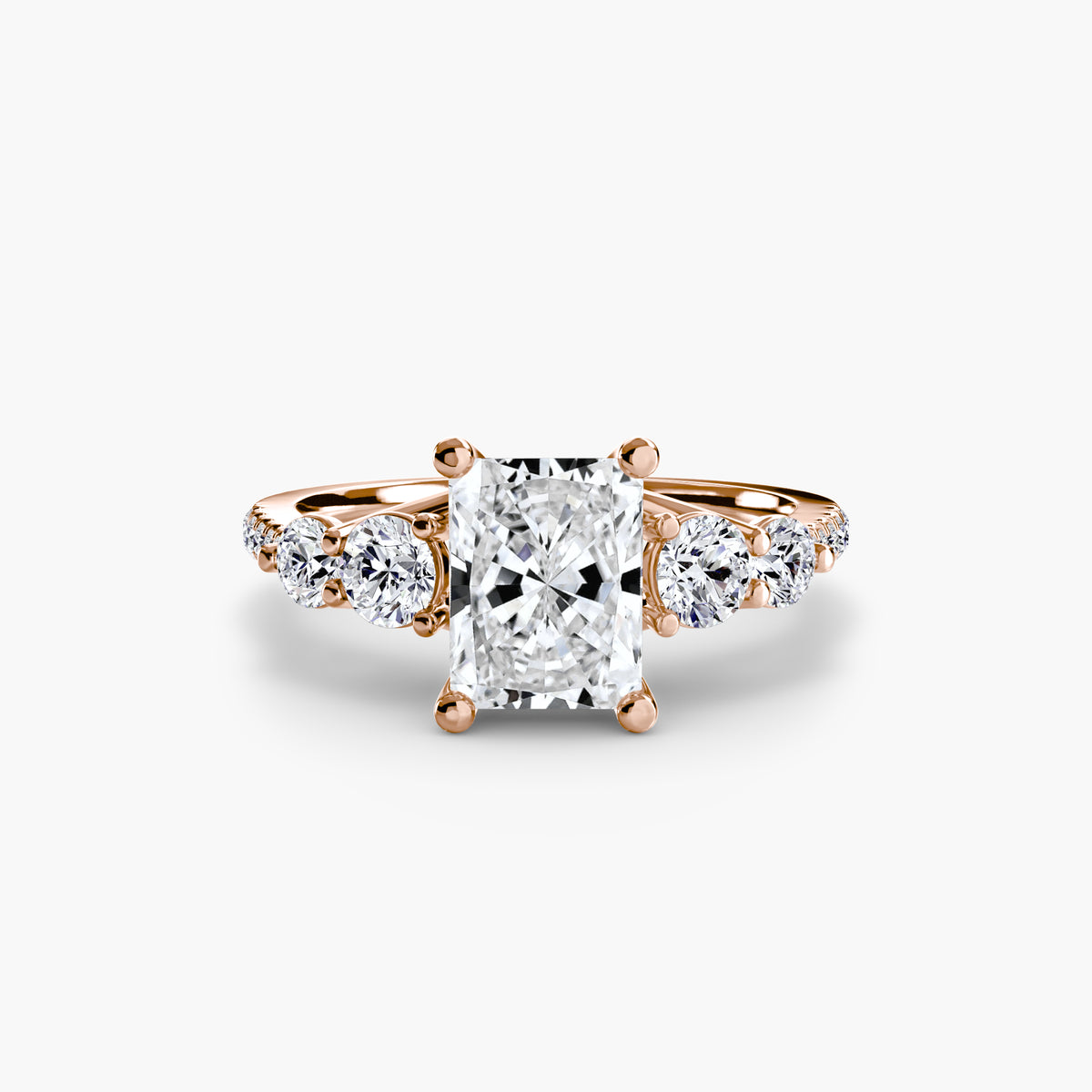 Bague Cinq Pierres avec Anneau Pavé