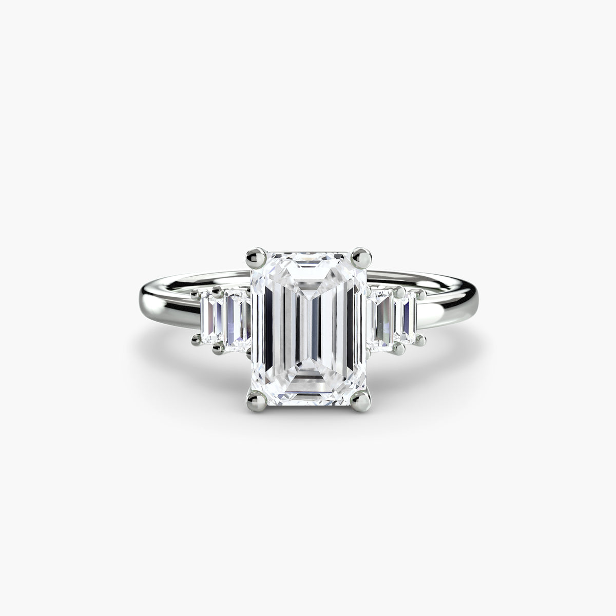 Bague Solitaire à Accents Baguettes